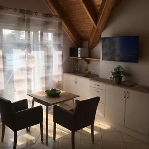 Ajo Balcony - Contactless Check-in Apartment