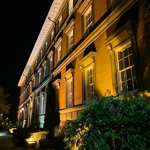 Betty's Minster View - 6 Twins Or 3 Superkings -central With Free Parking , York United Kingdom