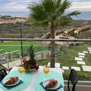 Beautiful New With Direct Sea View, First Line!! Apartamento Manilva