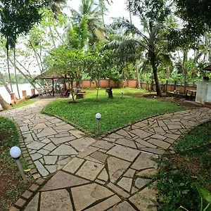 https://greenchromide-homestays.kerala-hotels.net
